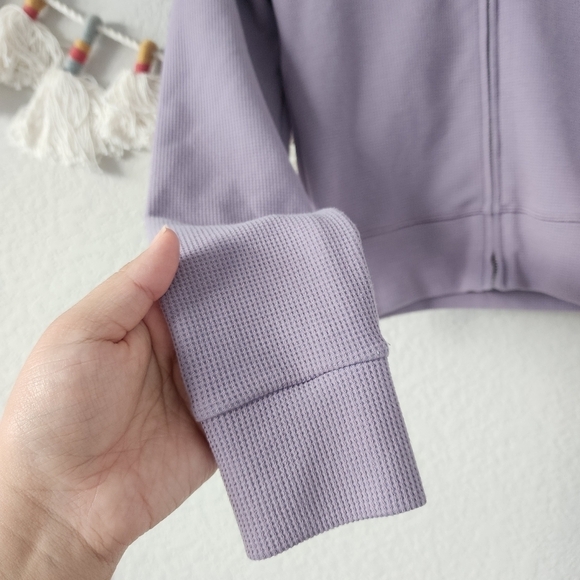 Aritzia TNA Thermal Knit Purple Full Zip Cropped Hooded Sweater Basics Lounge S - Picture 3 of 9